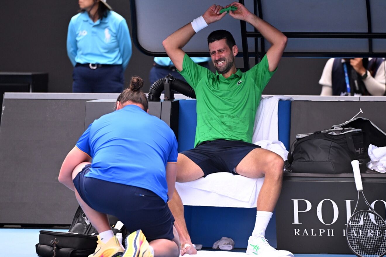 Djokovic's seven lives at the Australian Open: Two sets down and Musetti injured: "I was at home"