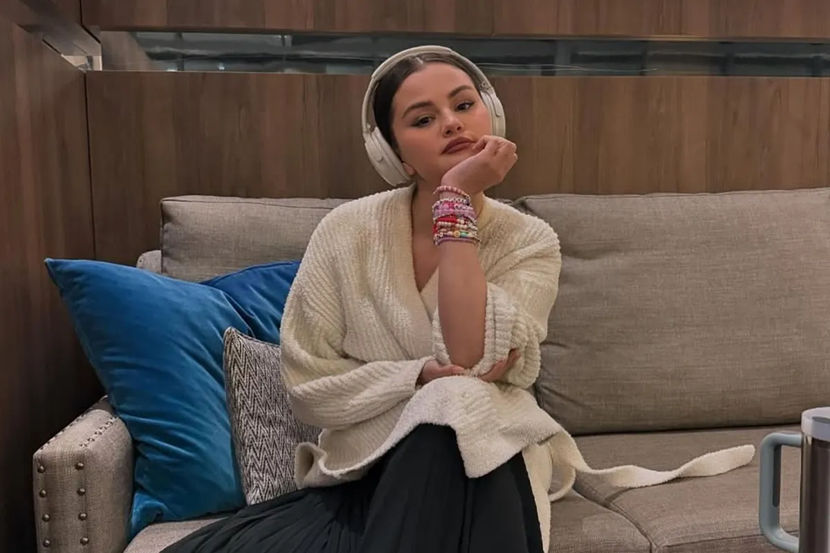 Selena Gomez surprises with a cooking video and reveals something unexpected