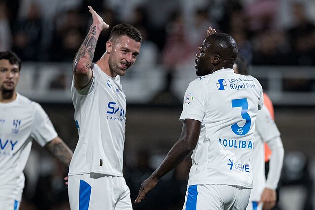 Koulibaly celebra con Milinkovic-Savic