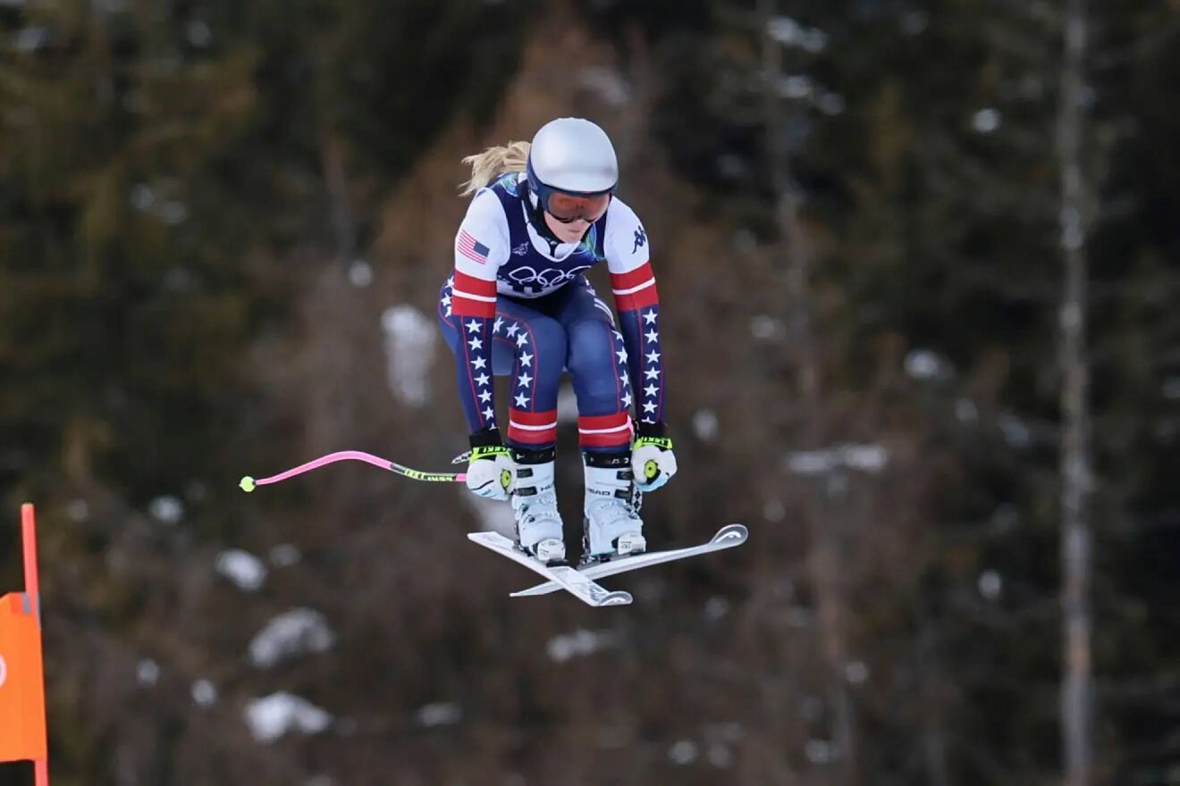 Lindsey Vonn completes training with a good time despite a broken knee: Is a miracle possible?