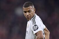 Kylian Mbapp� durante un partido con el Real Madrid.