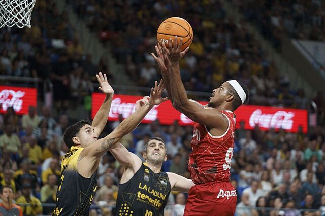 El escolta del Baxi Manresa, Alfonso Plummer