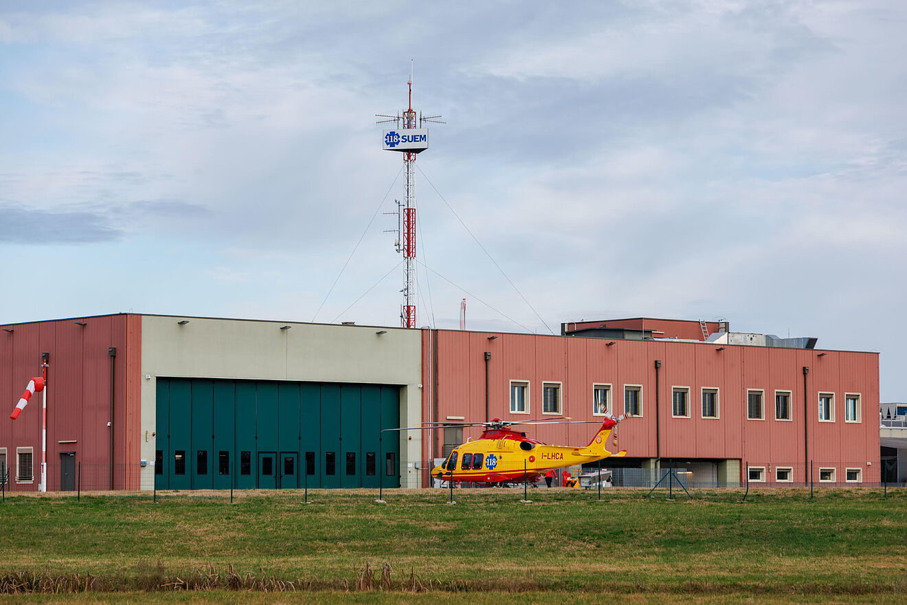 Lindsey Vonn underwent her second surgery on a broken leg at a local...