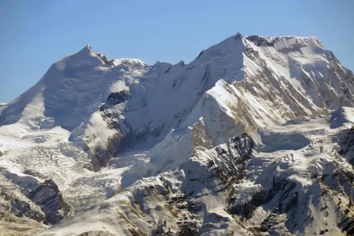Three Italians dead and seven missing after several avalanches in the Himalayas