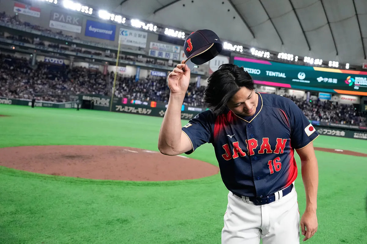 What does Shohei Ohtani's new Team Japan celebration mean at the World Baseball Classic?