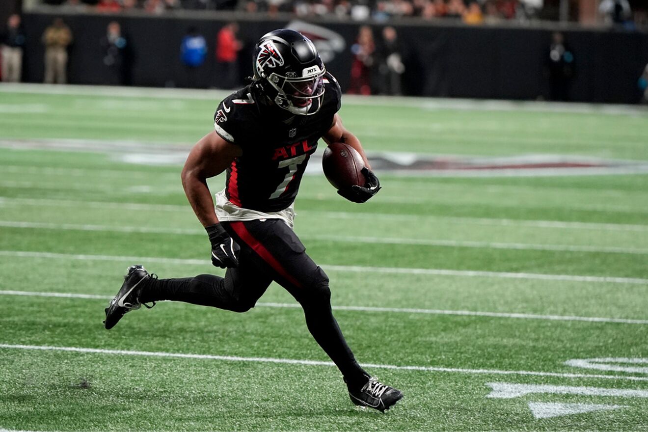 Atlanta Falcons running back Bijan Robinson