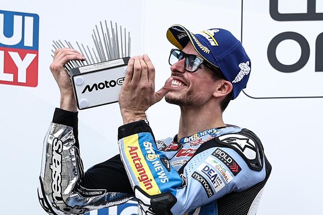 �lex M�rquez, en el podio de Alemania.