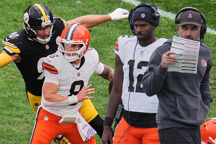 Terrifying game from Dillon Gabriel, yet Shedeur Sanders was never going to  enter against the Pittsburgh Steelers | Marca