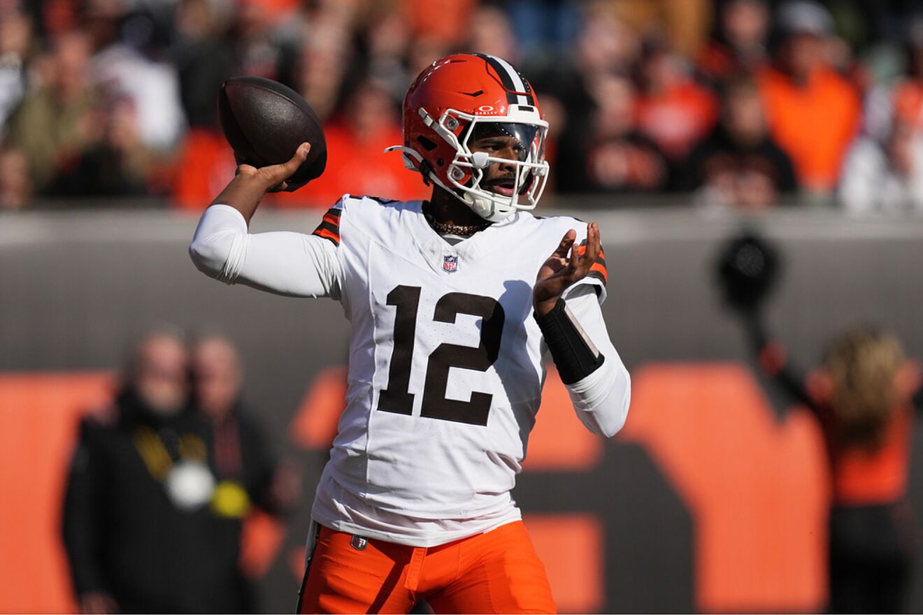 Cleveland Browns quarterback Shedeur Sanders
