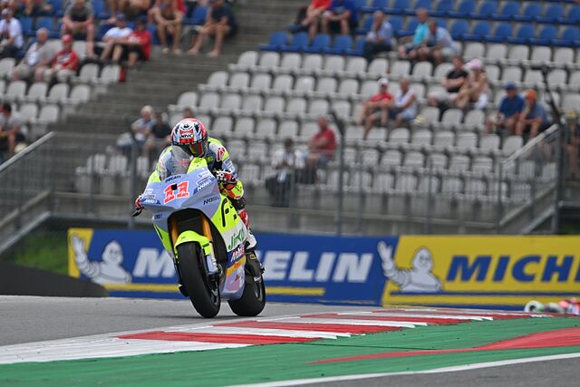 Matteo Ferrari en el desarrollo de la primera carrera en el Red Bull Ring.