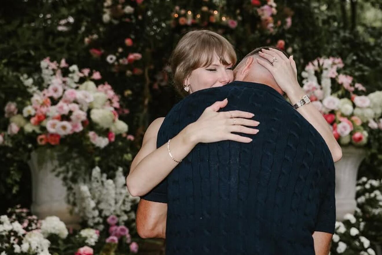 Taylor Swift revealed how she has Travis Kelce in her phone contacts,...