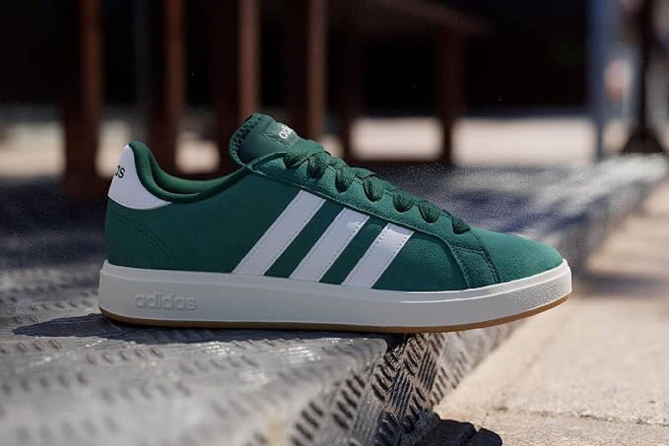 Las Gran Court Base de Adidas tienen un gran descuento.