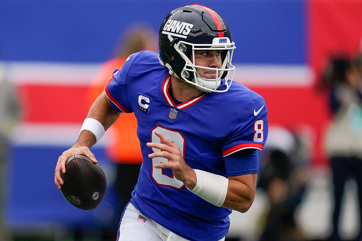 Donald Jones Ex-NFL wide receiver compares Daniel Jones qualities to Chief's Super ...