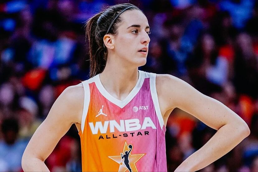 Caitlin Clark has no peace even in the supermarket, but she still tries to  make her fans happy | Marca
