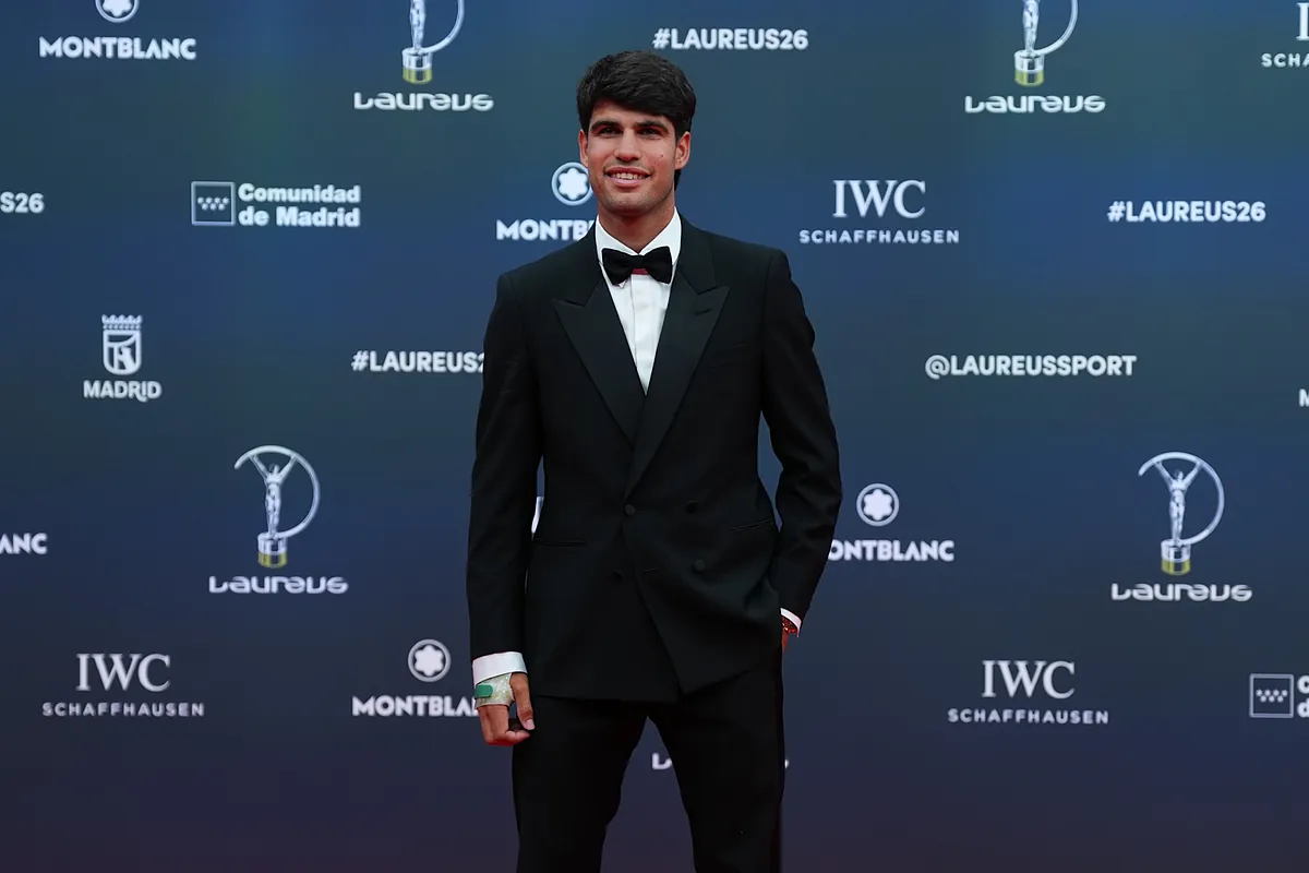 Roland Garros in jeopardy? Alcaraz sounds the alarm as wrist injury turns 'more serious than expected