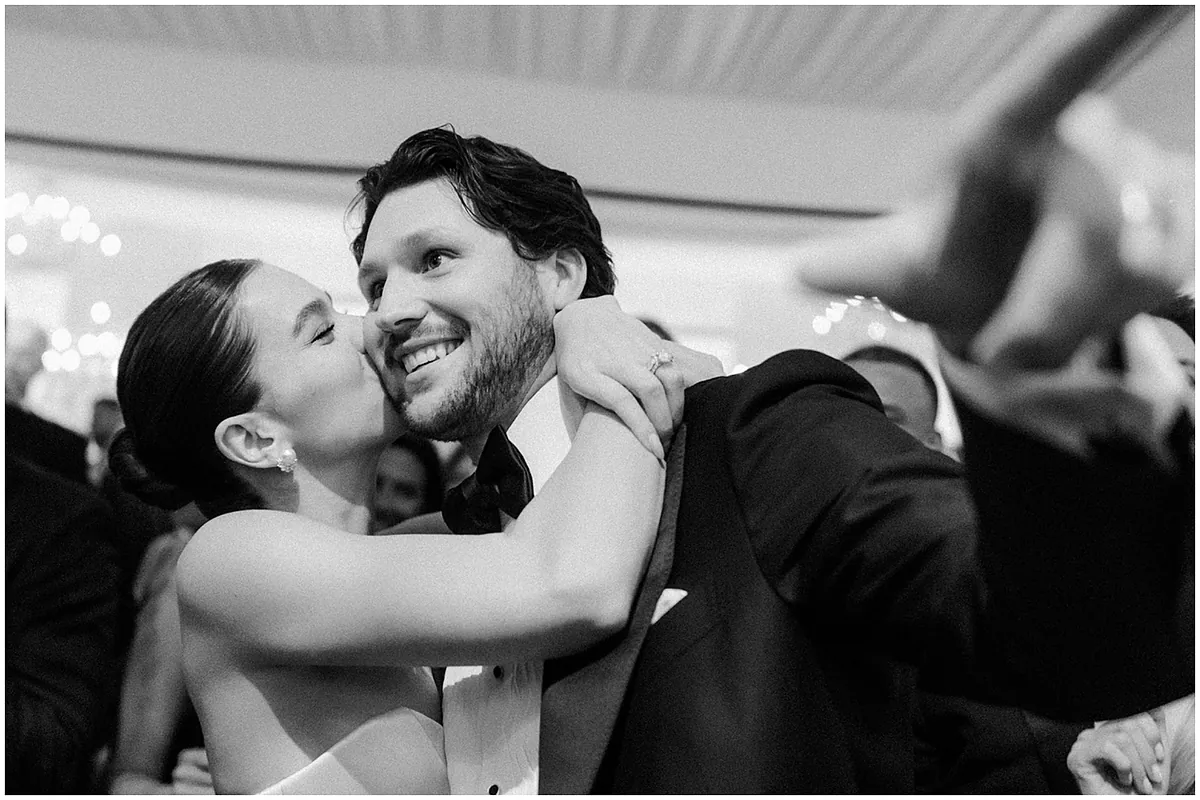 Josh Allen and Hailee Steinfeld share a glimpse of their romantic honeymoon  following their beautiful wedding celebration | Marca