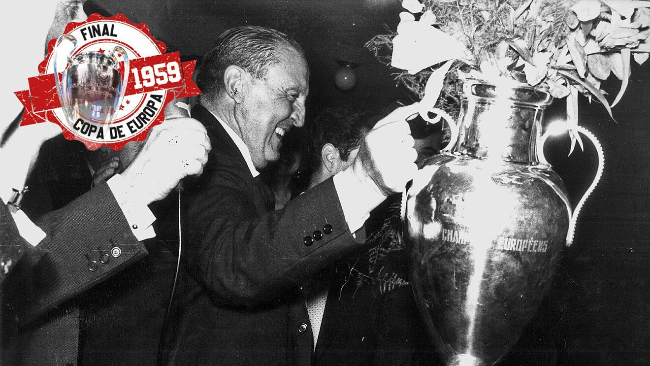 Santiago Bernab�u ofrece la cuarta Copa de Europa a la afici�n del...