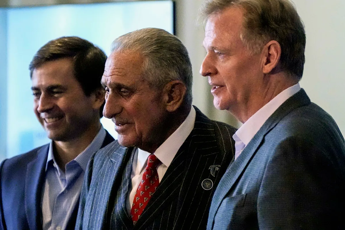 Fans praise NFL owner for heartfelt $2.5M donation to Hurricane Melissa victims