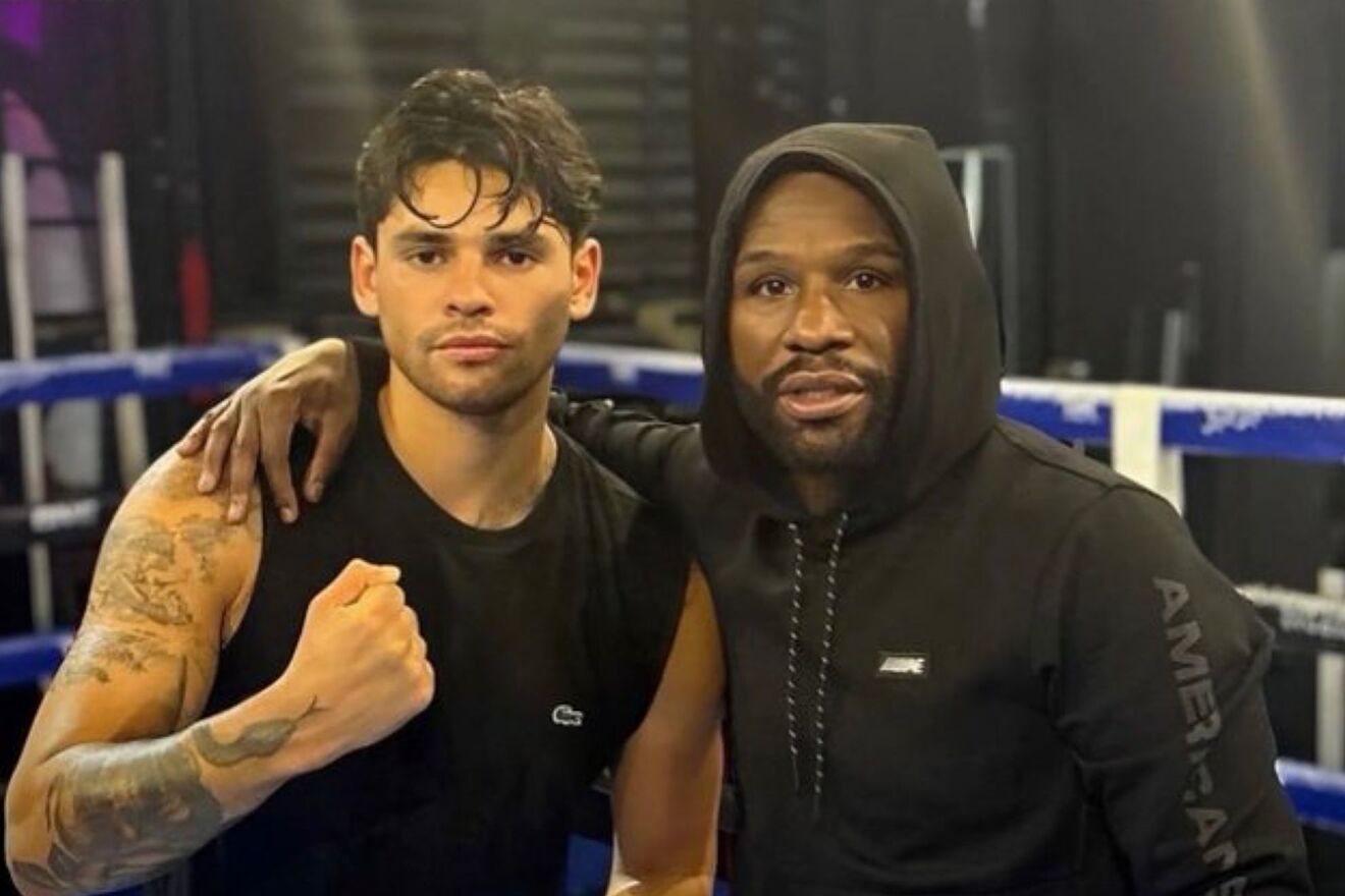 Ryan Garcia can't help but be vain while sucking up to Floyd...