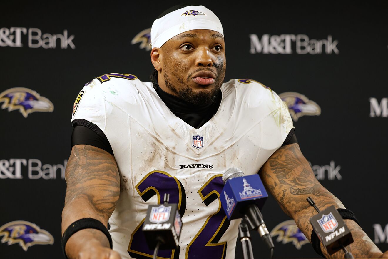 Baltimore Ravens running back Derrick Henry has quashed retirement...
