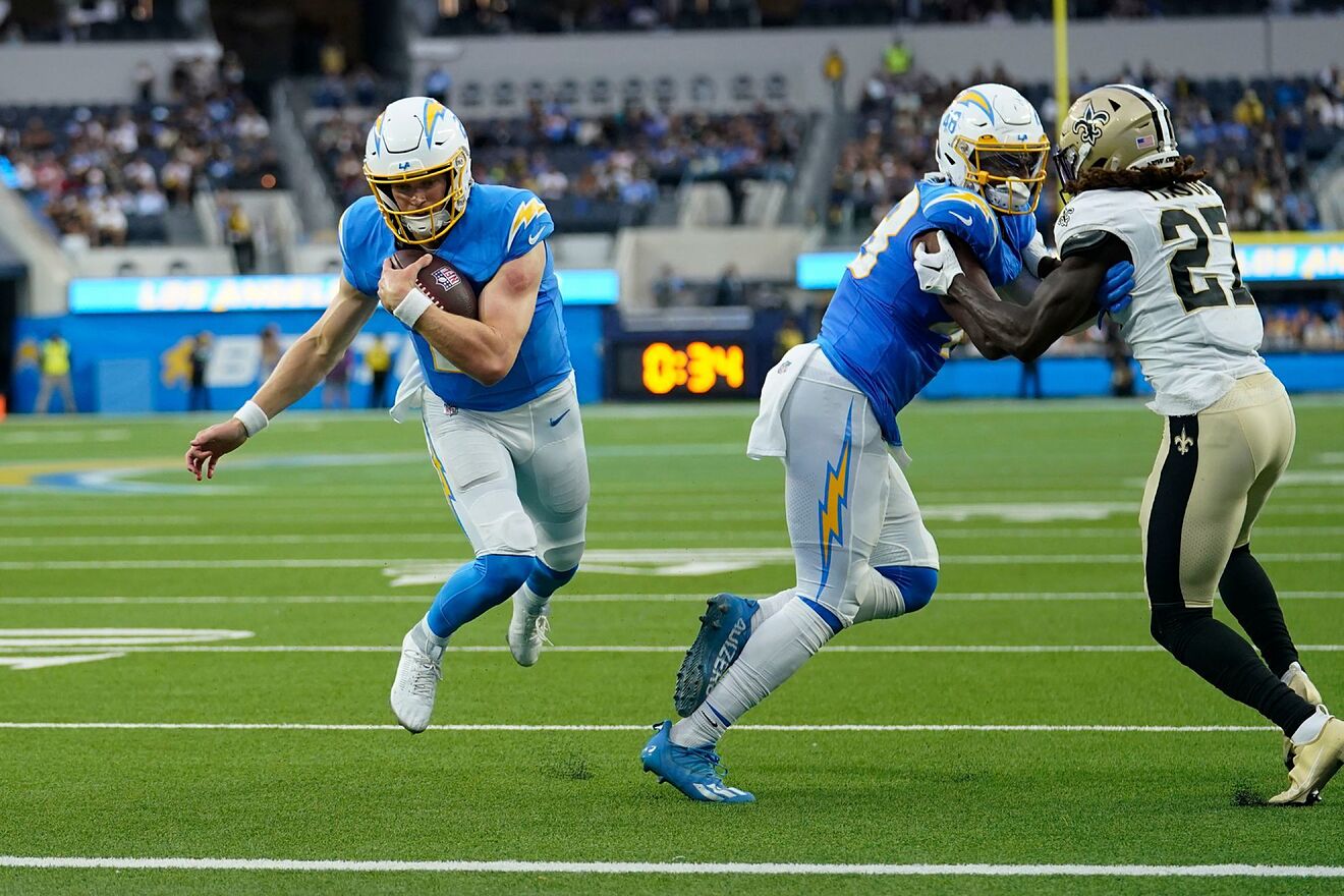 Chargers QB2 Easton Stick is a roller coaster in NFL preseason loss to...