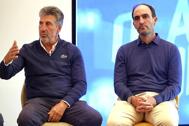 Jos� Mar�a Olaz�bal y Edoardo Molinari, durante la tertulia
