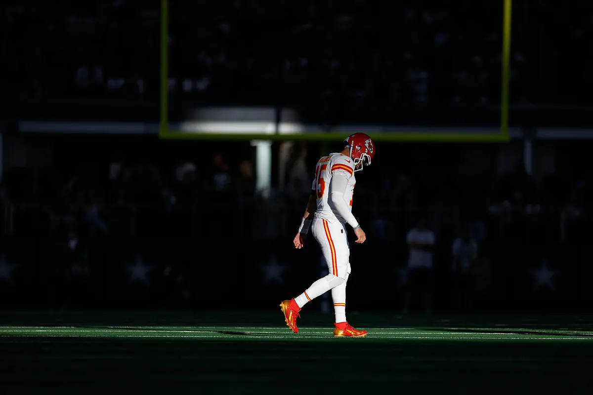 Patrick Mahomes issues a warning to the Chiefs locker room and cracks the whip: We can lose to anyone