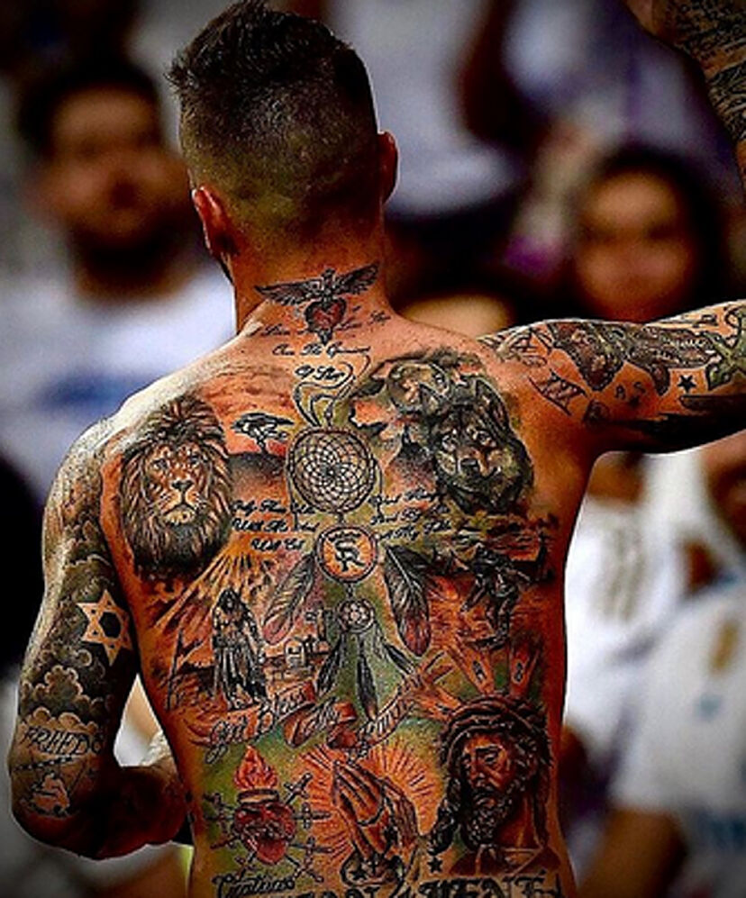 Real Madrid: Cristobal Soria tries to troll Sergio Ramos as defender  explains the tattoos on his back | Marca, image size:828x997