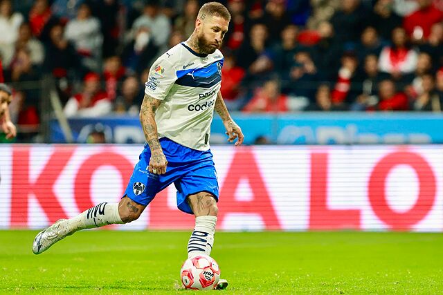 Sergio Ramos falla un penalti a lo Panenka en el Deportivo Toluca vs Rayados de Monterrey