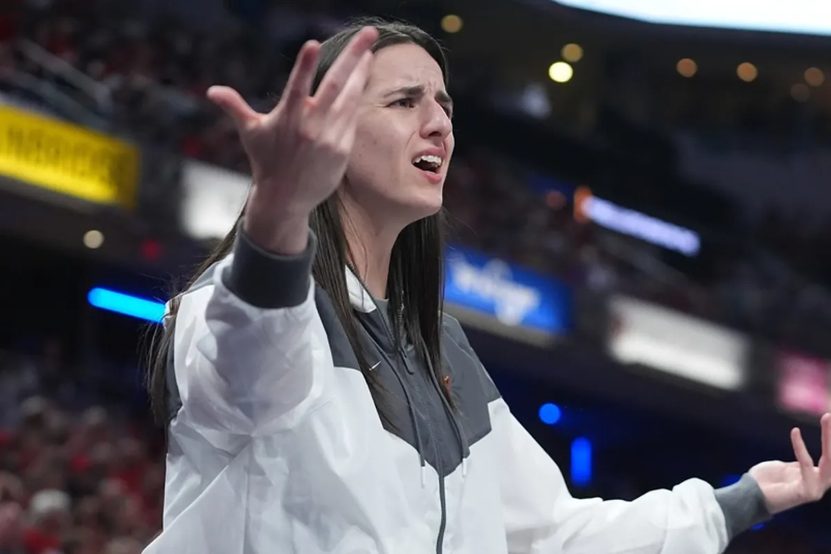 Caitlin Clark's Indiana Fever teammate sets off alarms as WNBA free agency nears