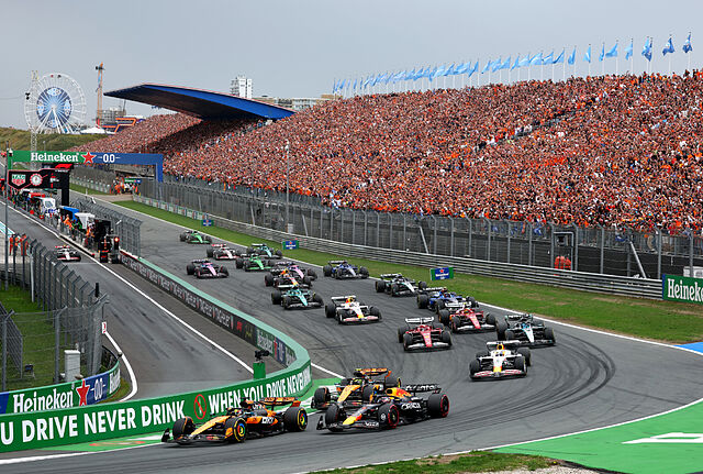Salida del GP de los Pa�ses Bajos.