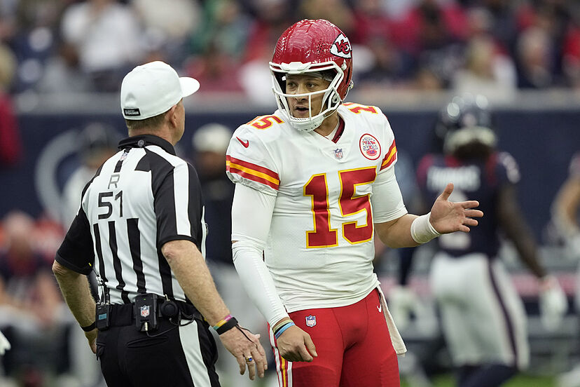 Patrick Mahomes and the Chiefs' against "The Mother of All Proofs" over  video of referee favoritism | Marca