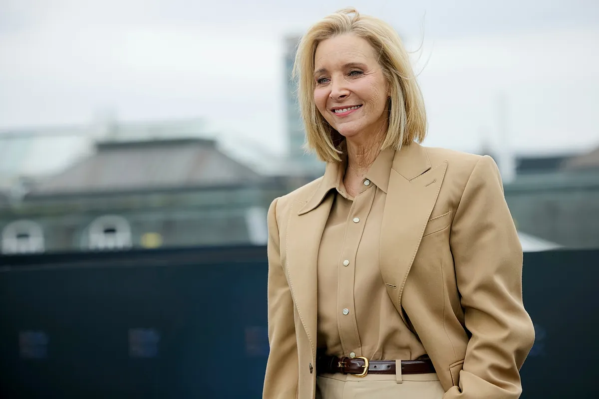 Lisa Kudrow Net Worth: How much the Friends icon earns today