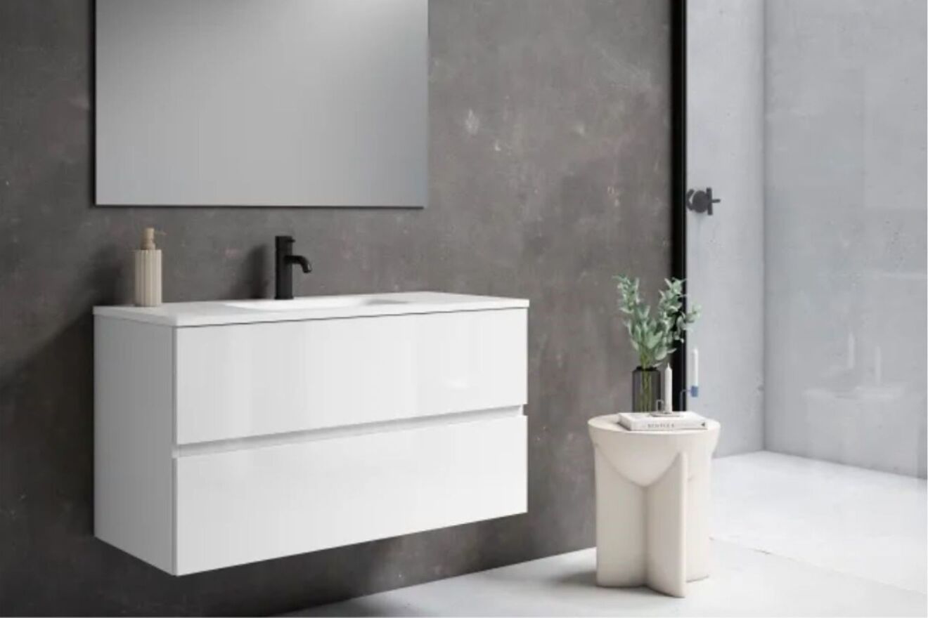 El mueble blanco Zoe de 100 cm combina almacenaje amplio con un diseño actual.