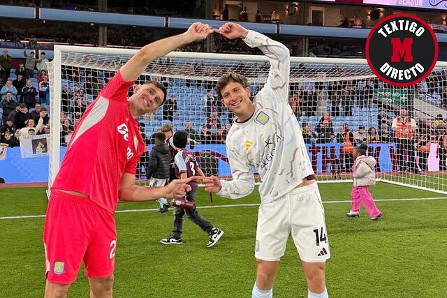 Dibu y Pau Torres, tras ganar la Europa League.