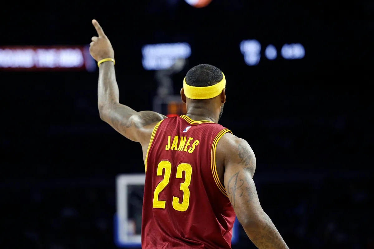 Will LeBron James end his career with a legendary Cavaliers retirement tour?