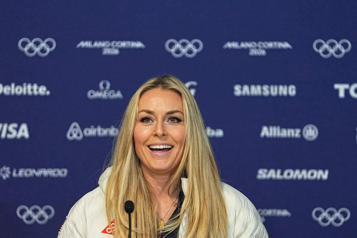 Medical expert warns Vonn: Skiing with torn ACL is a high-risk gamble