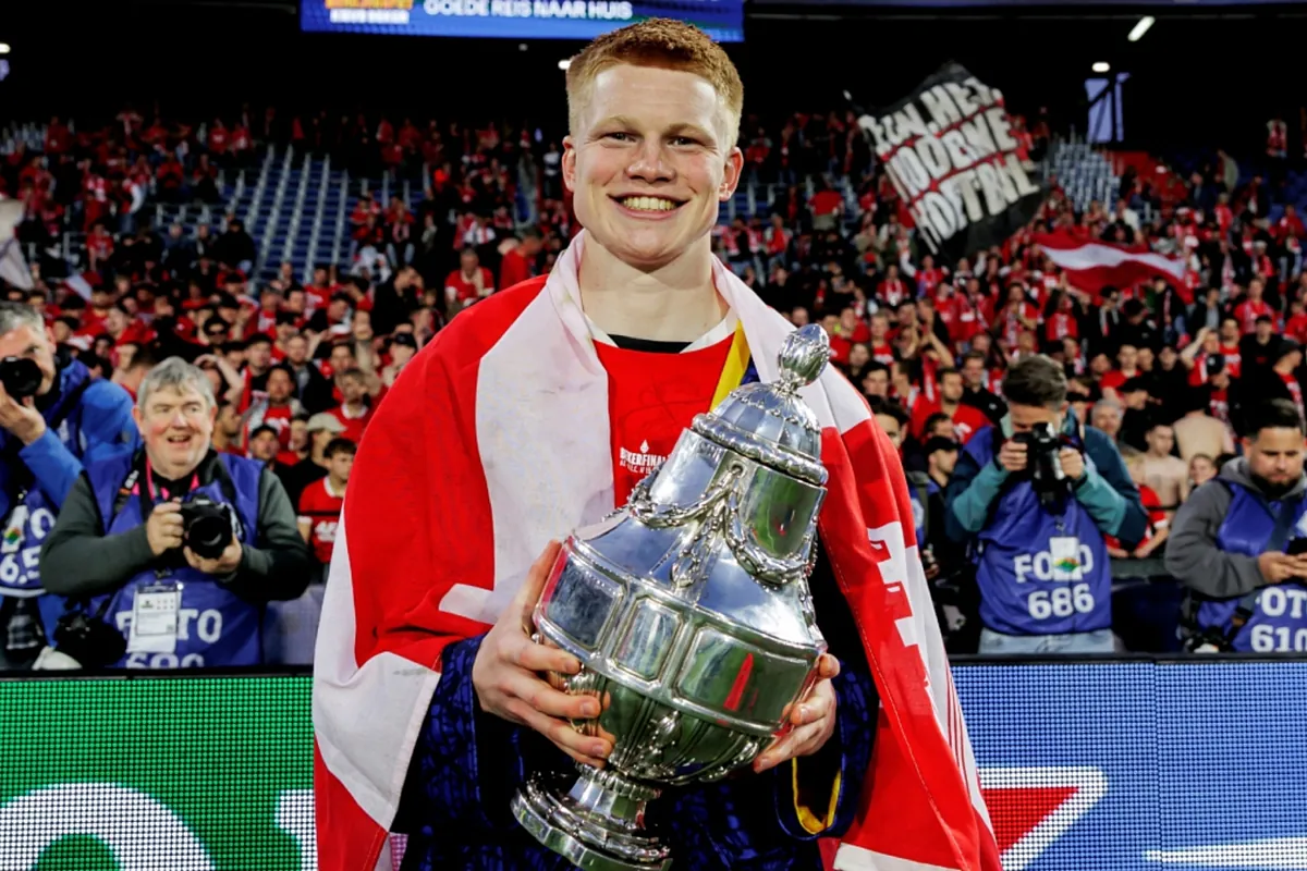 The upcoming war between Real Madrid and Barcelona for Europe's new gem