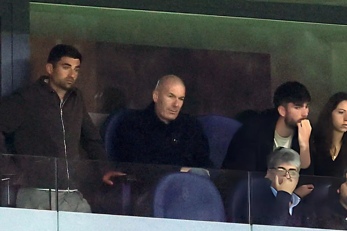 Zidane back at Santiago Bernabéu with France role rumors swirling