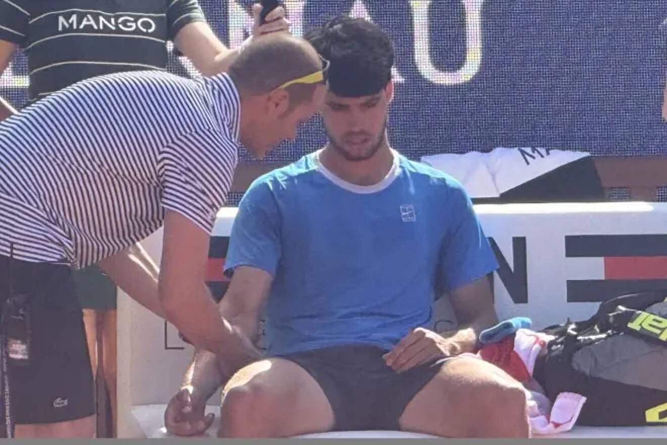 Alcaraz Raises Injury Concern: "I Hope It's Nothing"