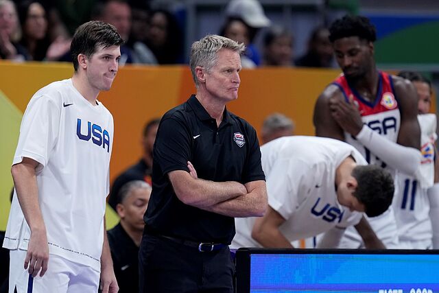U.S. head coach Steve Kerr