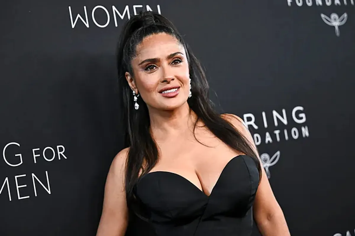 Salma Hayek appears in Bad Bunny's 'La Casita', but causes controversy in Mexico for a video