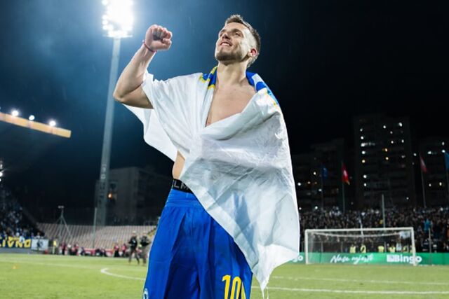 Demirovic repartir� cervezas gratis a sus aficionados.