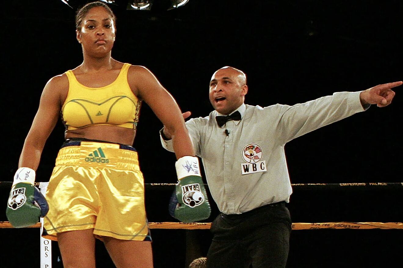 Laila Ali made her boxing debut in 1999