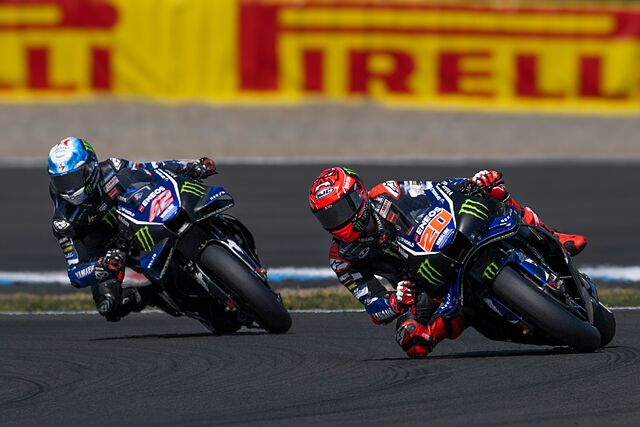 Quartararo y Rins se siguen en el sprint de Brno.