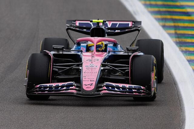 Franco Colapinto durante la carrera dominical en Interlagos.