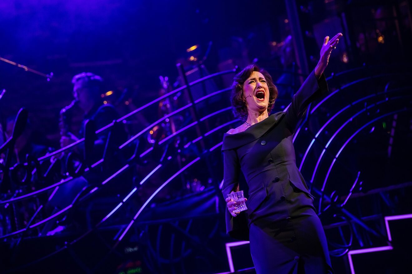 Haydn Gwynne.