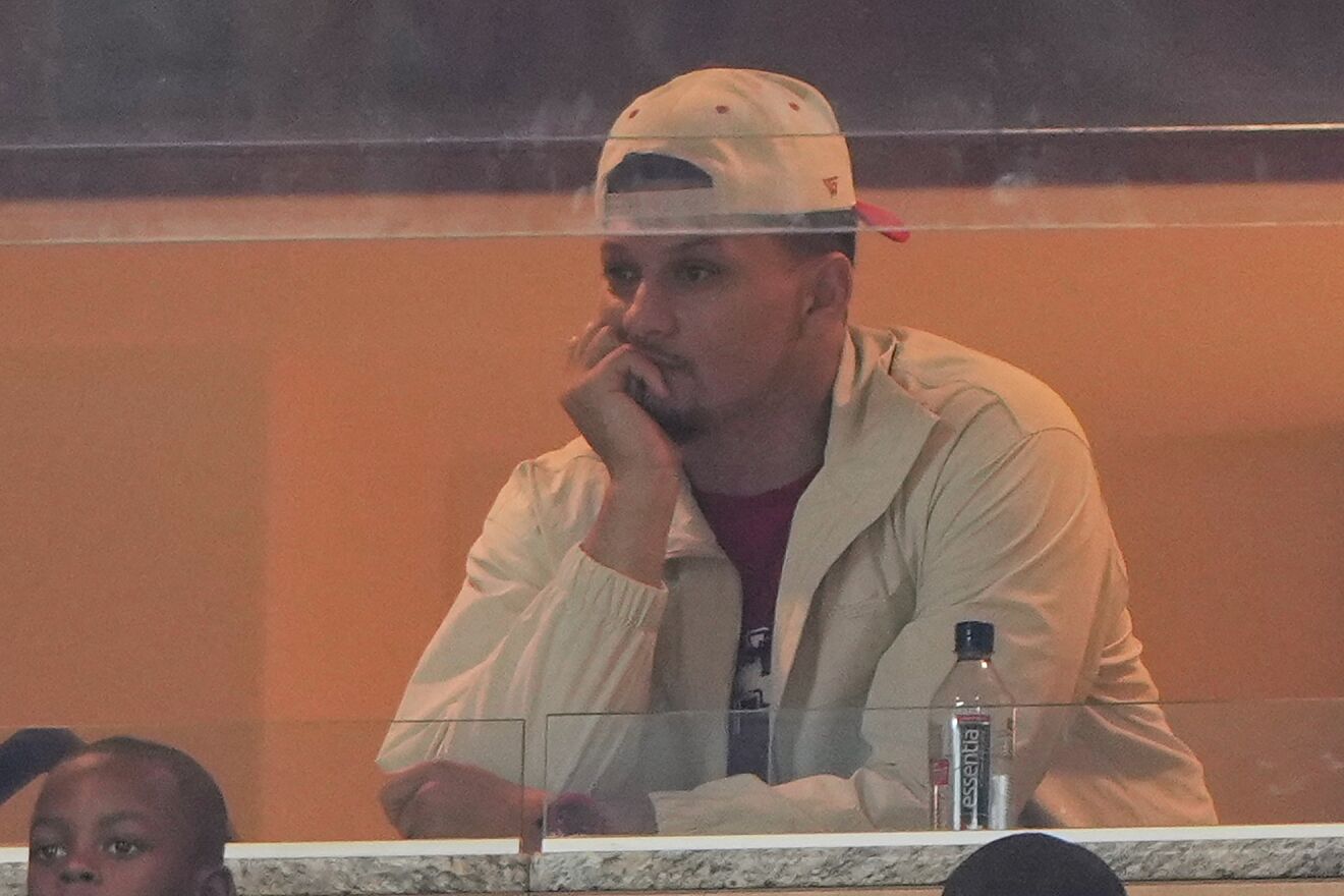 Mahomes' comeback timeline emerges while Chiefs make first major...