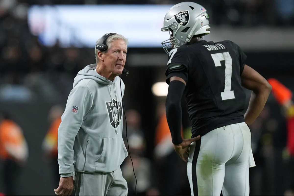 Pete Carroll blames the Raiders' front office for Geno Smith's struggles and his firing