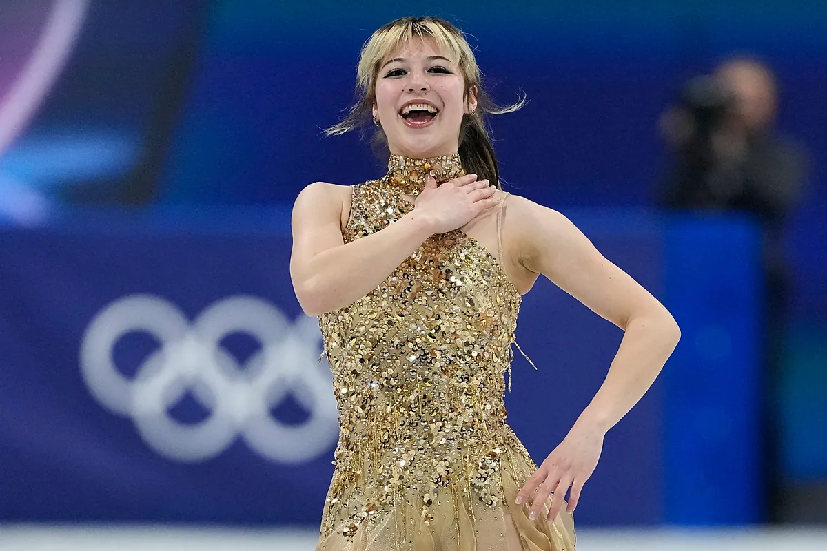 Watch Alysa Liu's incredible double axel baseball pitch that's taking the Internet by storm